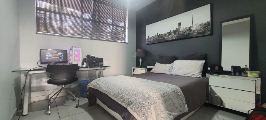 2 Bedroom Property for Sale in Edenvale Central Gauteng
