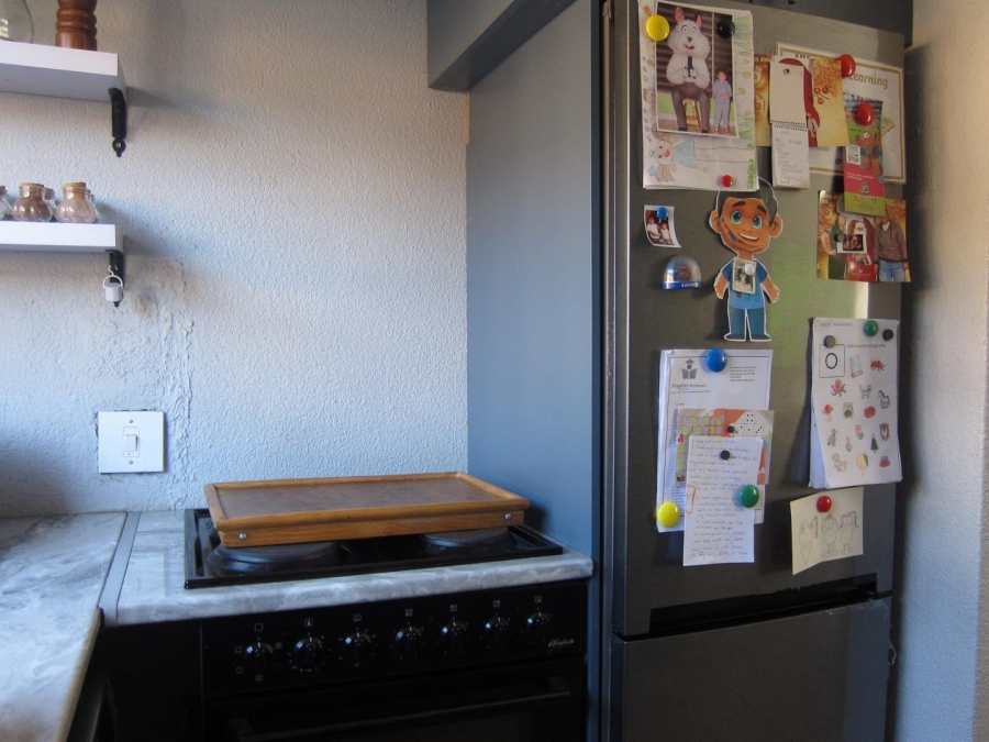 2 Bedroom Property for Sale in Linmeyer Gauteng