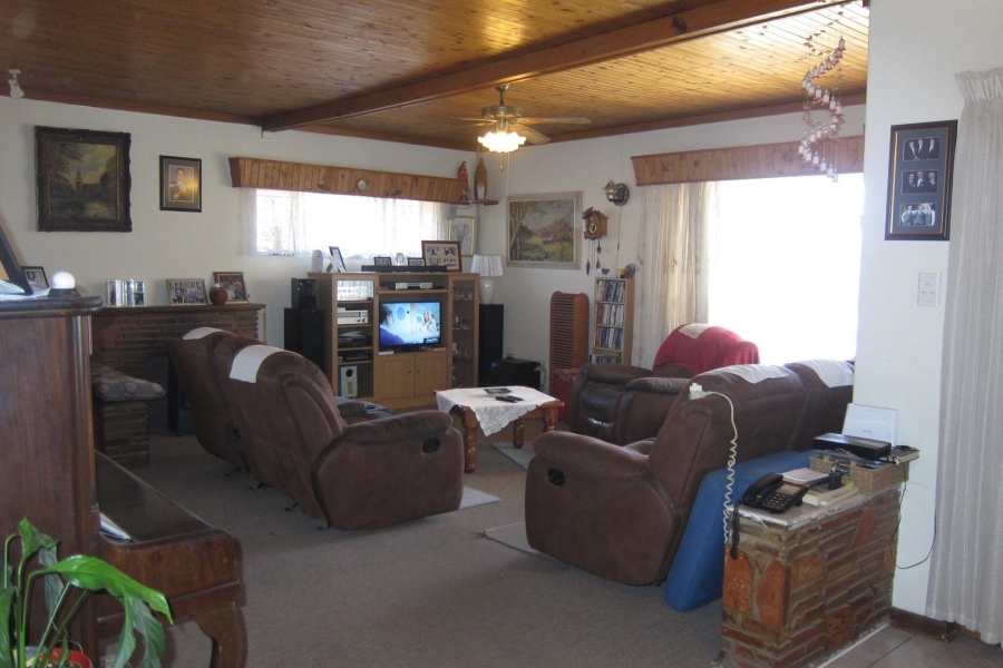 3 Bedroom Property for Sale in Robertsham Gauteng
