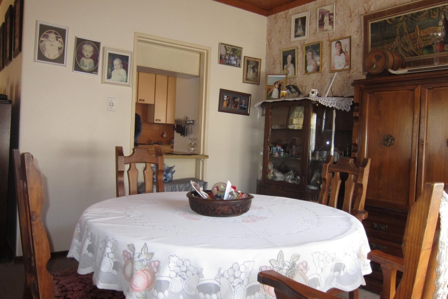 3 Bedroom Property for Sale in Robertsham Gauteng