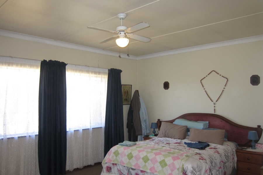 3 Bedroom Property for Sale in Robertsham Gauteng
