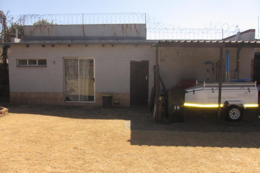 3 Bedroom Property for Sale in Robertsham Gauteng