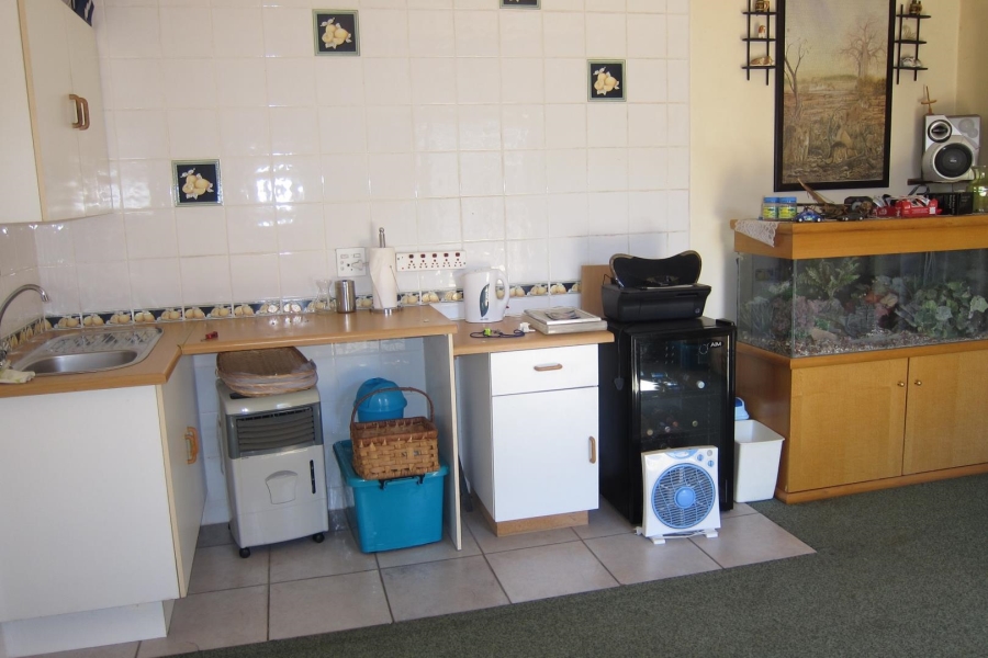 3 Bedroom Property for Sale in Robertsham Gauteng