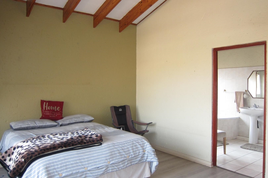 3 Bedroom Property for Sale in Suideroord Gauteng