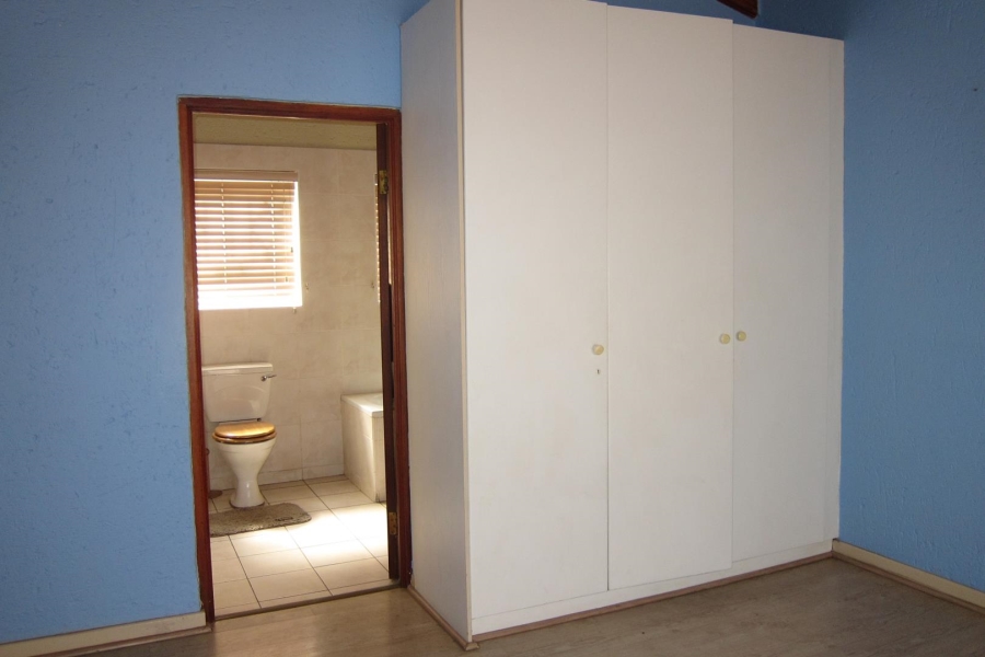 3 Bedroom Property for Sale in Suideroord Gauteng