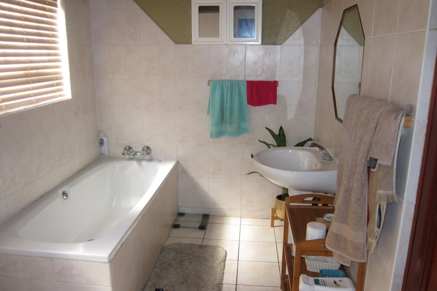 3 Bedroom Property for Sale in Suideroord Gauteng