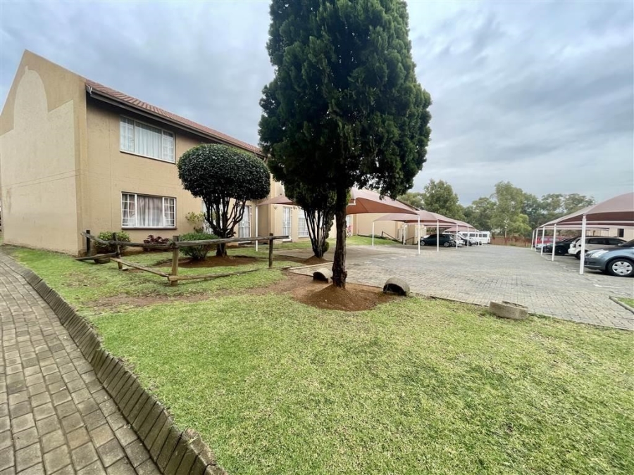 2 Bedroom Property for Sale in Alan Manor Gauteng