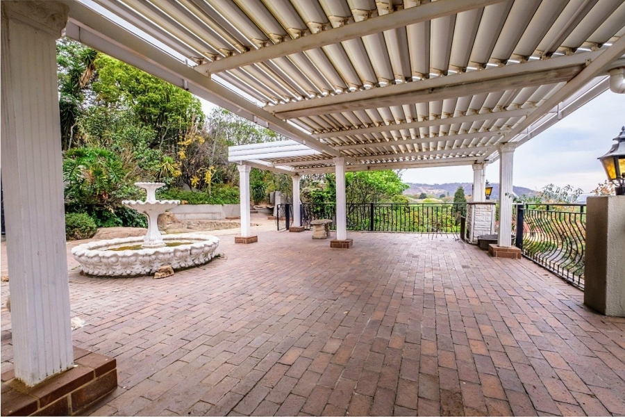 6 Bedroom Property for Sale in Mondeor Gauteng