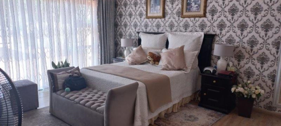 3 Bedroom Property for Sale in Linmeyer Gauteng