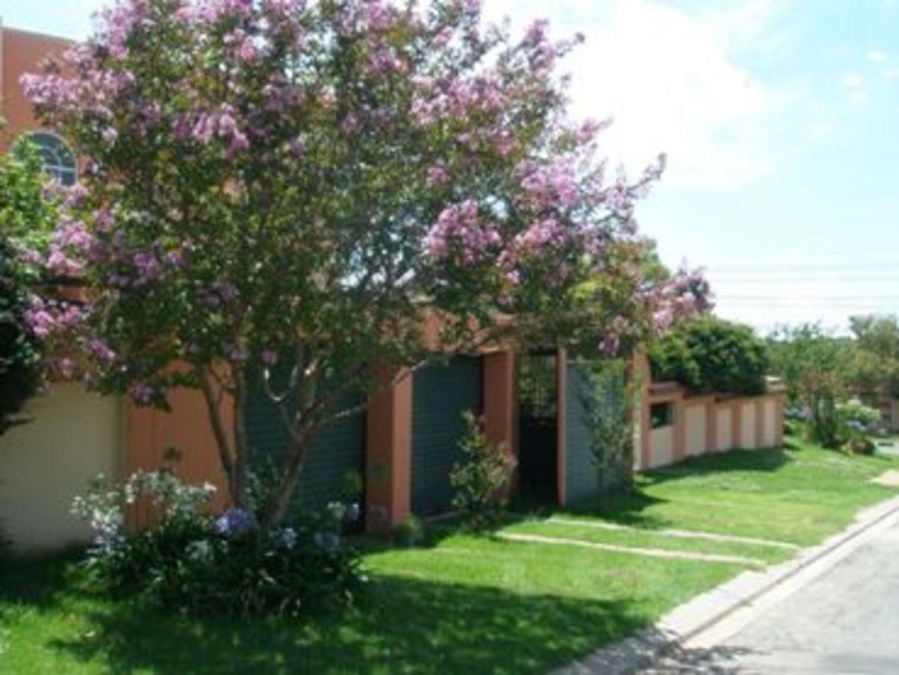 6 Bedroom Property for Sale in Suideroord Gauteng