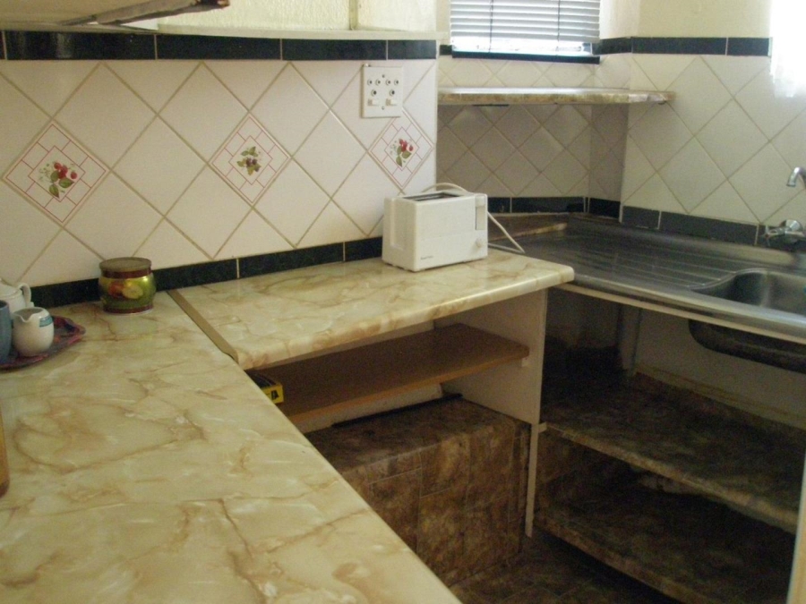 6 Bedroom Property for Sale in Suideroord Gauteng
