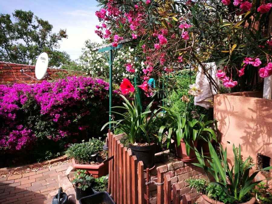6 Bedroom Property for Sale in Suideroord Gauteng