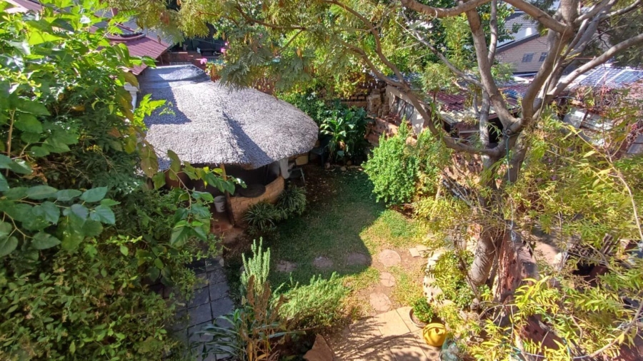 6 Bedroom Property for Sale in Suideroord Gauteng