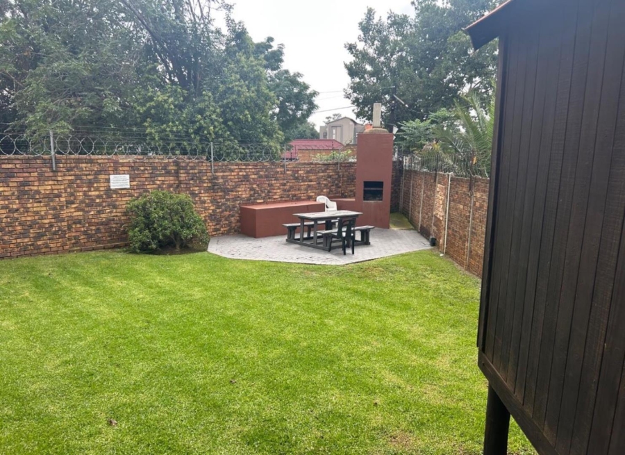 1 Bedroom Property for Sale in New Redruth Gauteng