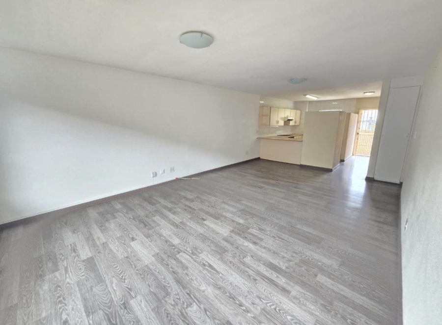 1 Bedroom Property for Sale in New Redruth Gauteng