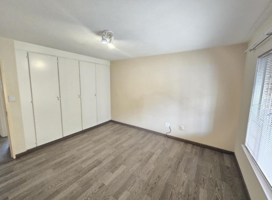 1 Bedroom Property for Sale in New Redruth Gauteng