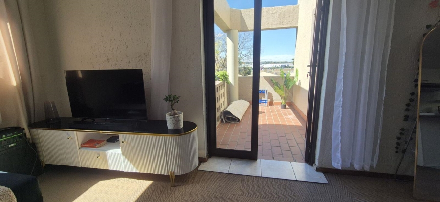 1 Bedroom Property for Sale in New Market Park Gauteng