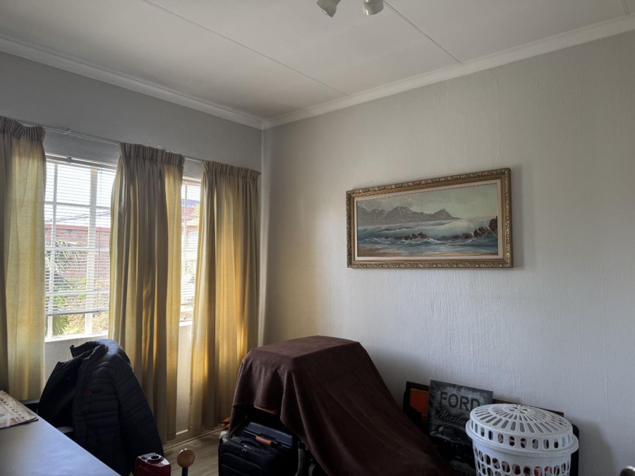 3 Bedroom Property for Sale in New Redruth Gauteng