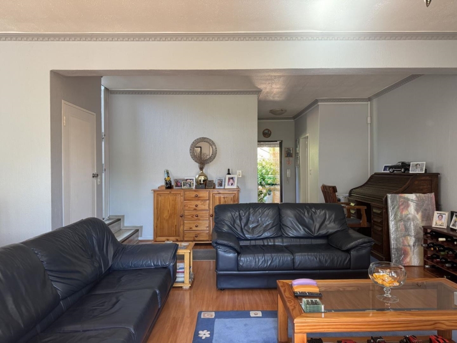 3 Bedroom Property for Sale in New Redruth Gauteng