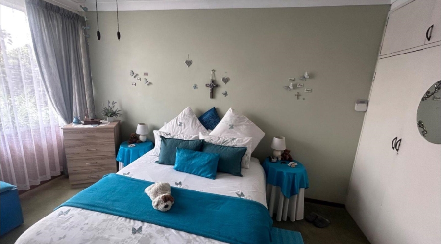 2 Bedroom Property for Sale in New Redruth Gauteng