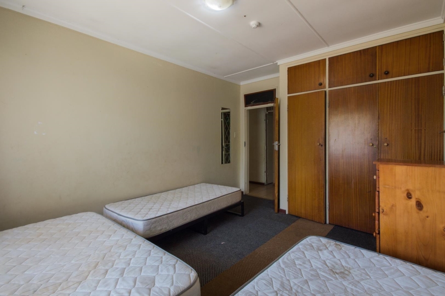 10 Bedroom Property for Sale in Illiondale Gauteng