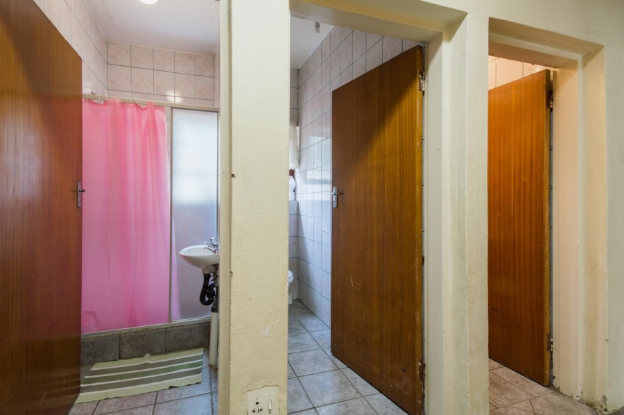 10 Bedroom Property for Sale in Illiondale Gauteng