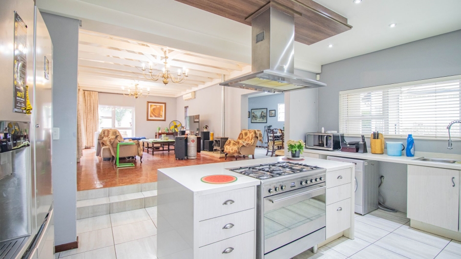 4 Bedroom Property for Sale in Dowerglen Gauteng