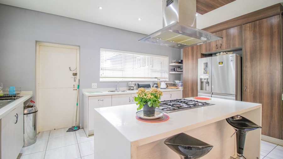 4 Bedroom Property for Sale in Dowerglen Gauteng