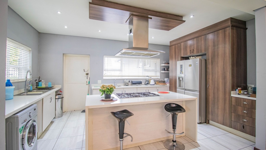 4 Bedroom Property for Sale in Dowerglen Gauteng