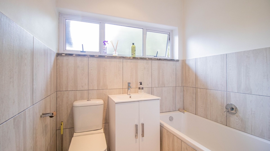 4 Bedroom Property for Sale in Dowerglen Gauteng