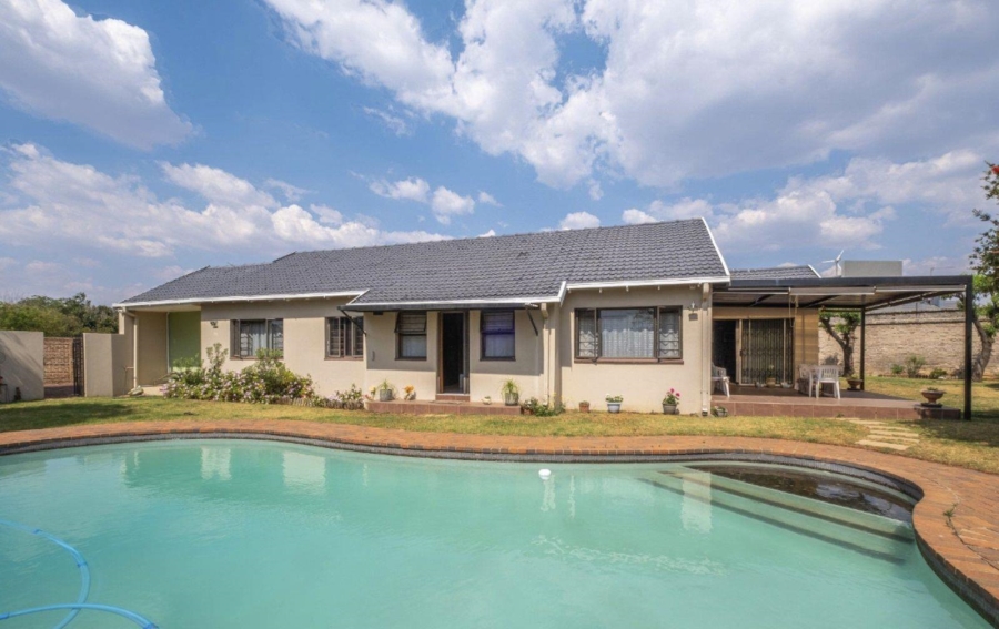 3 Bedroom Property for Sale in Elma Park Gauteng