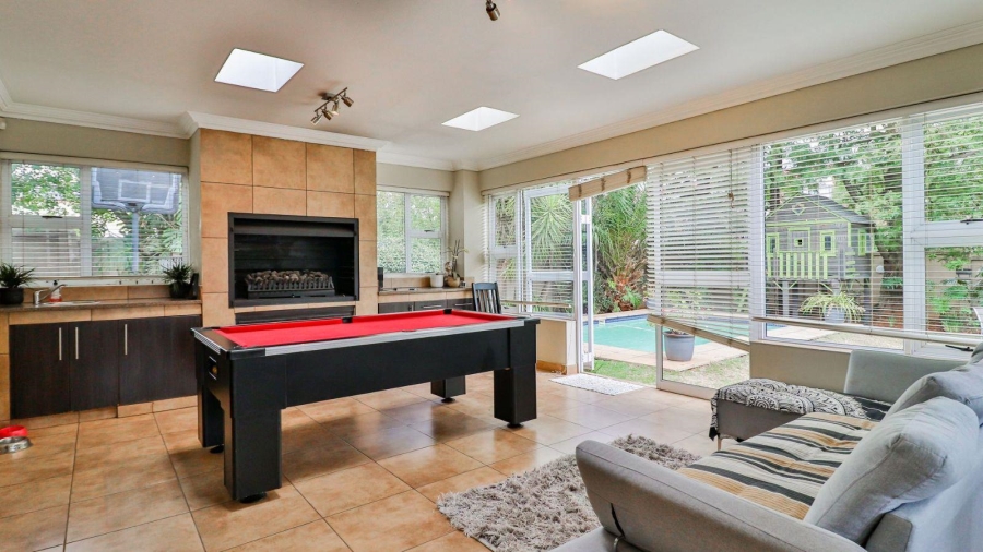 4 Bedroom Property for Sale in Dunvegan Gauteng