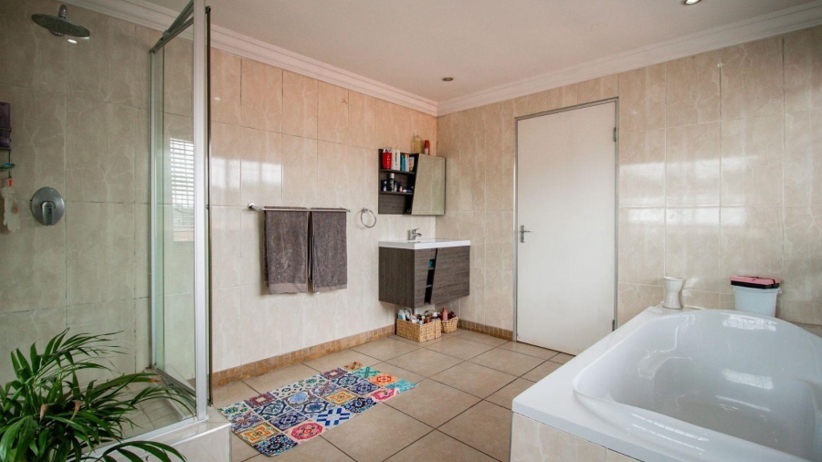 4 Bedroom Property for Sale in Dunvegan Gauteng