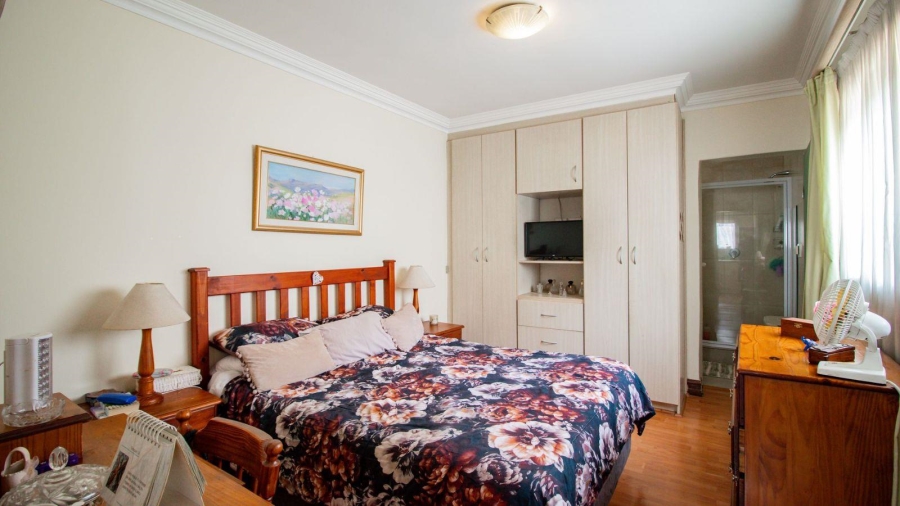4 Bedroom Property for Sale in Dunvegan Gauteng