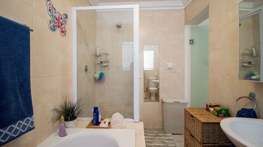 4 Bedroom Property for Sale in Dunvegan Gauteng
