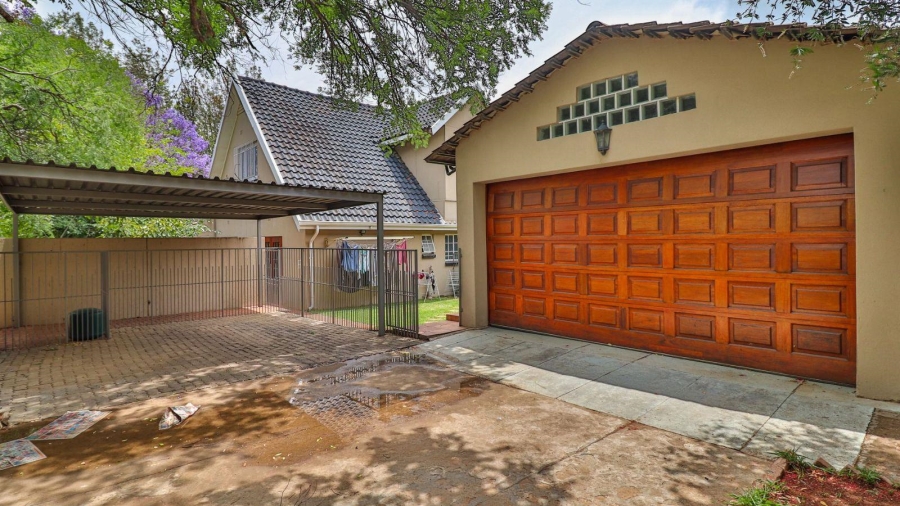 4 Bedroom Property for Sale in Dunvegan Gauteng