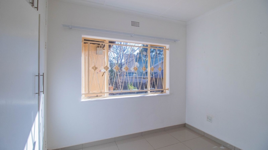 4 Bedroom Property for Sale in Illiondale Gauteng