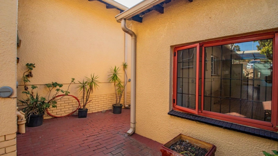 4 Bedroom Property for Sale in Illiondale Gauteng
