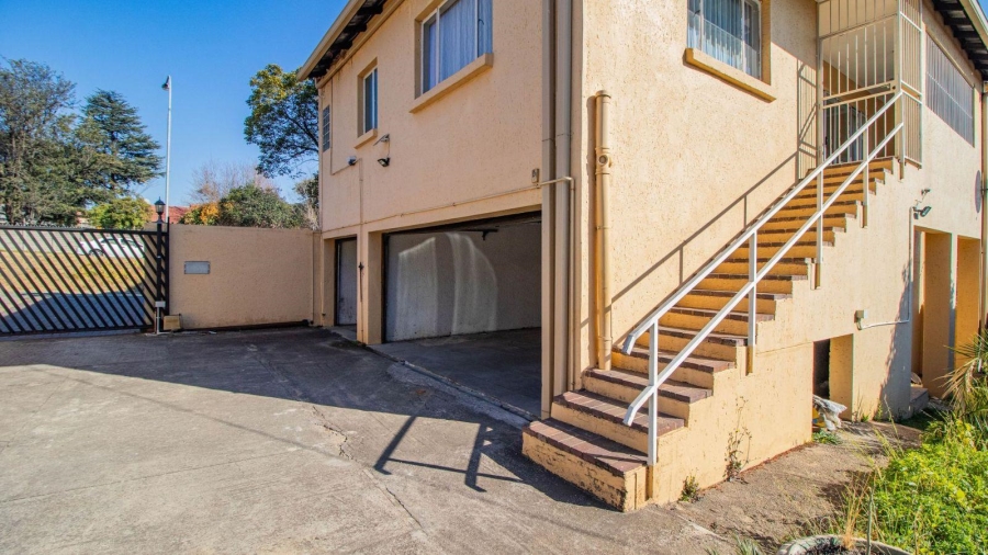 4 Bedroom Property for Sale in Illiondale Gauteng