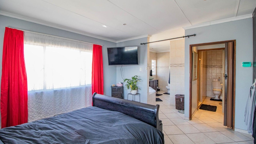 4 Bedroom Property for Sale in Illiondale Gauteng