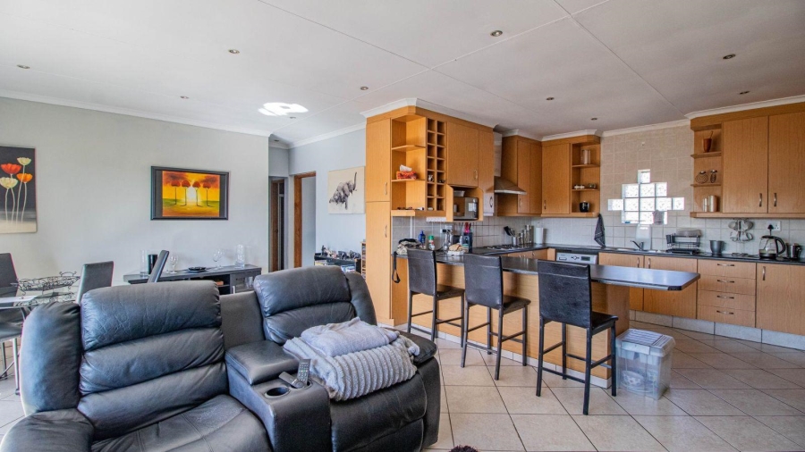 4 Bedroom Property for Sale in Illiondale Gauteng