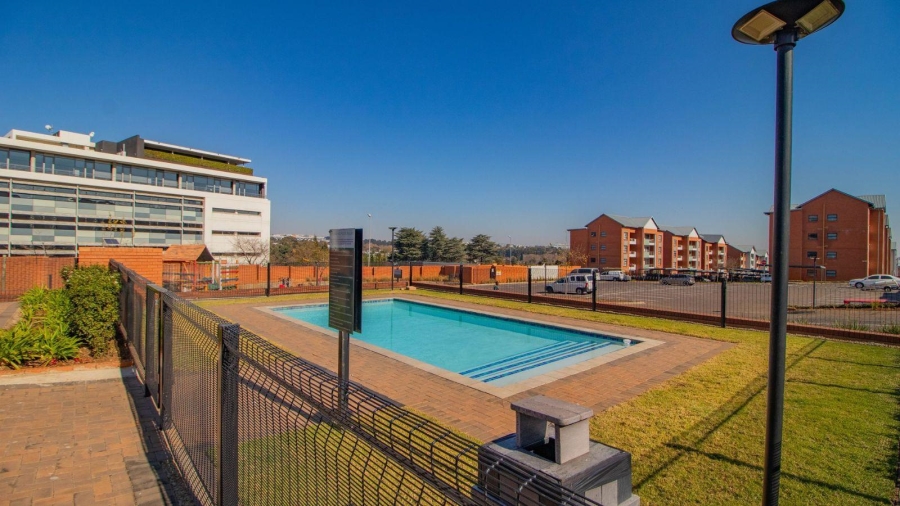 2 Bedroom Property for Sale in Founders Hill Gauteng