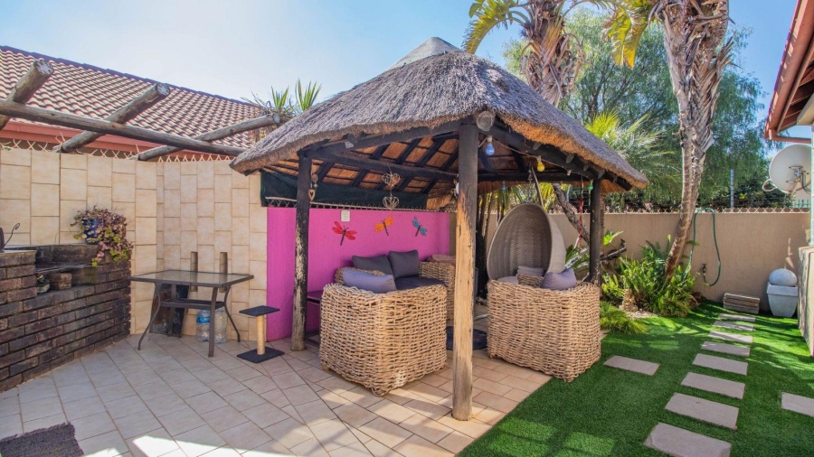2 Bedroom Property for Sale in Norkem Park Gauteng
