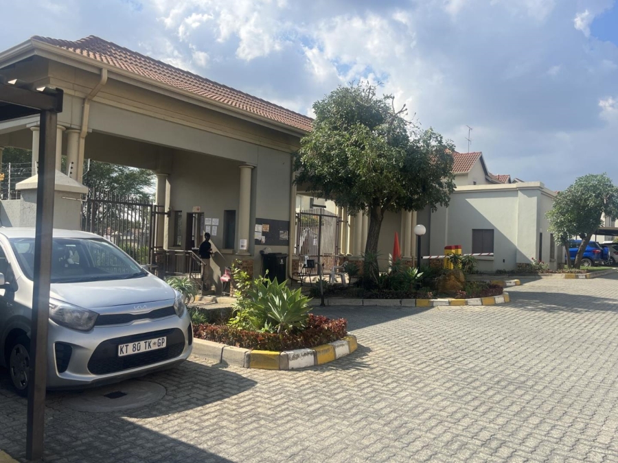 2 Bedroom Property for Sale in Esther Park Gauteng