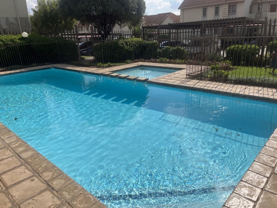 2 Bedroom Property for Sale in Esther Park Gauteng