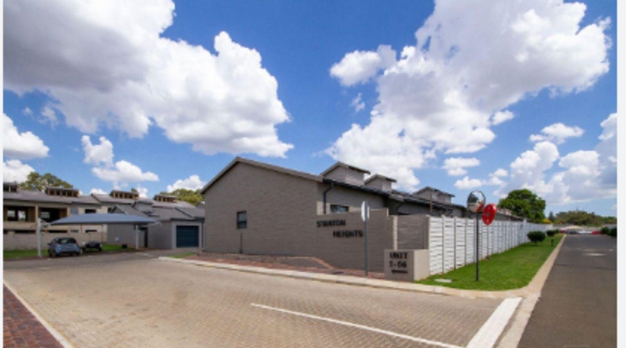 2 Bedroom Property for Sale in Norton Park Gauteng