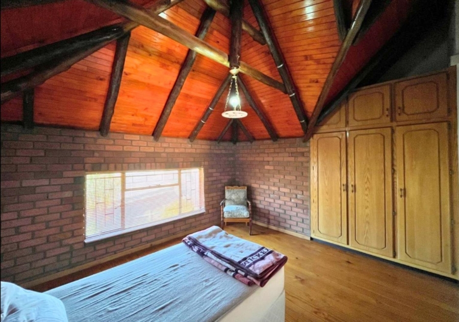 7 Bedroom Property for Sale in Sunair Park Gauteng