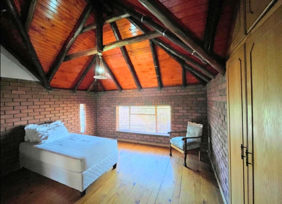 7 Bedroom Property for Sale in Sunair Park Gauteng