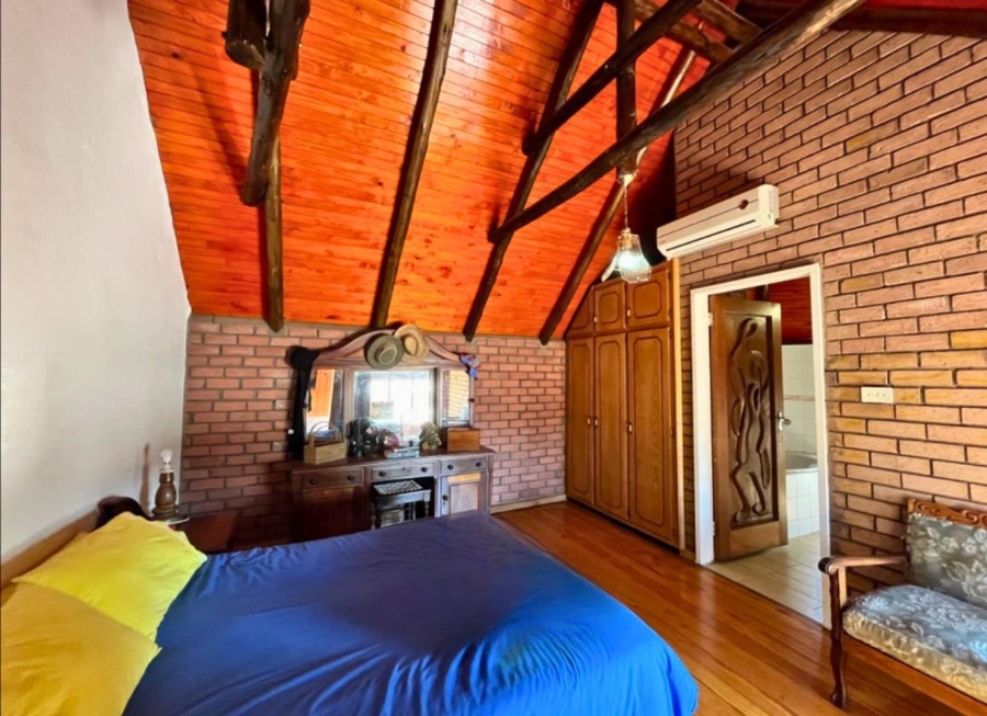 7 Bedroom Property for Sale in Sunair Park Gauteng