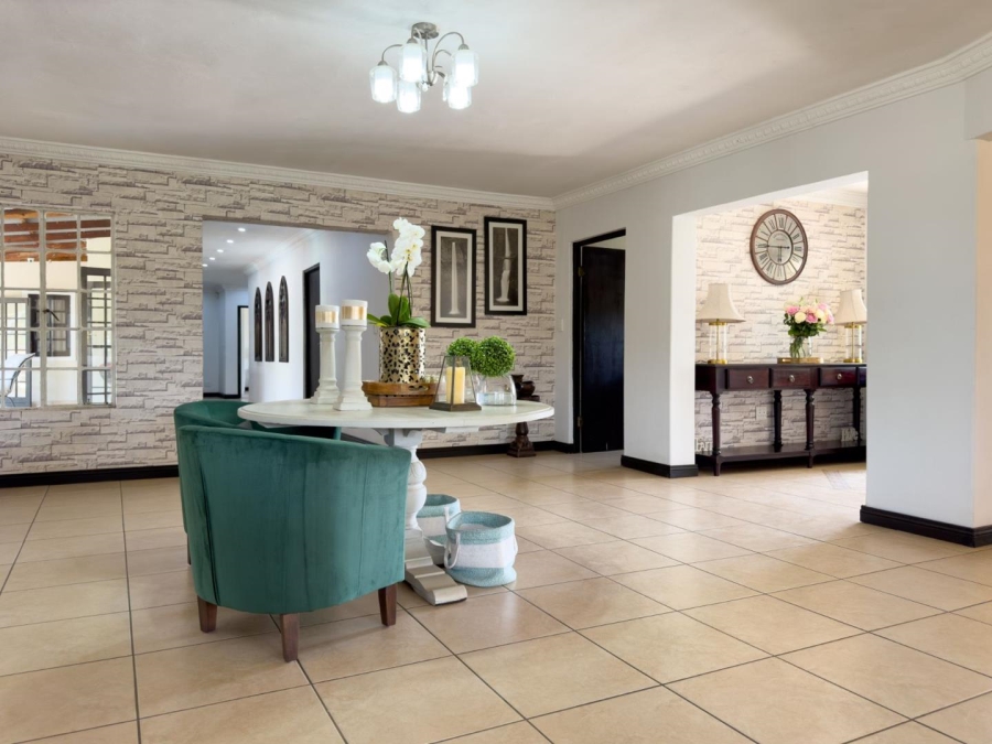 5 Bedroom Property for Sale in Blue Saddle Ranches Gauteng